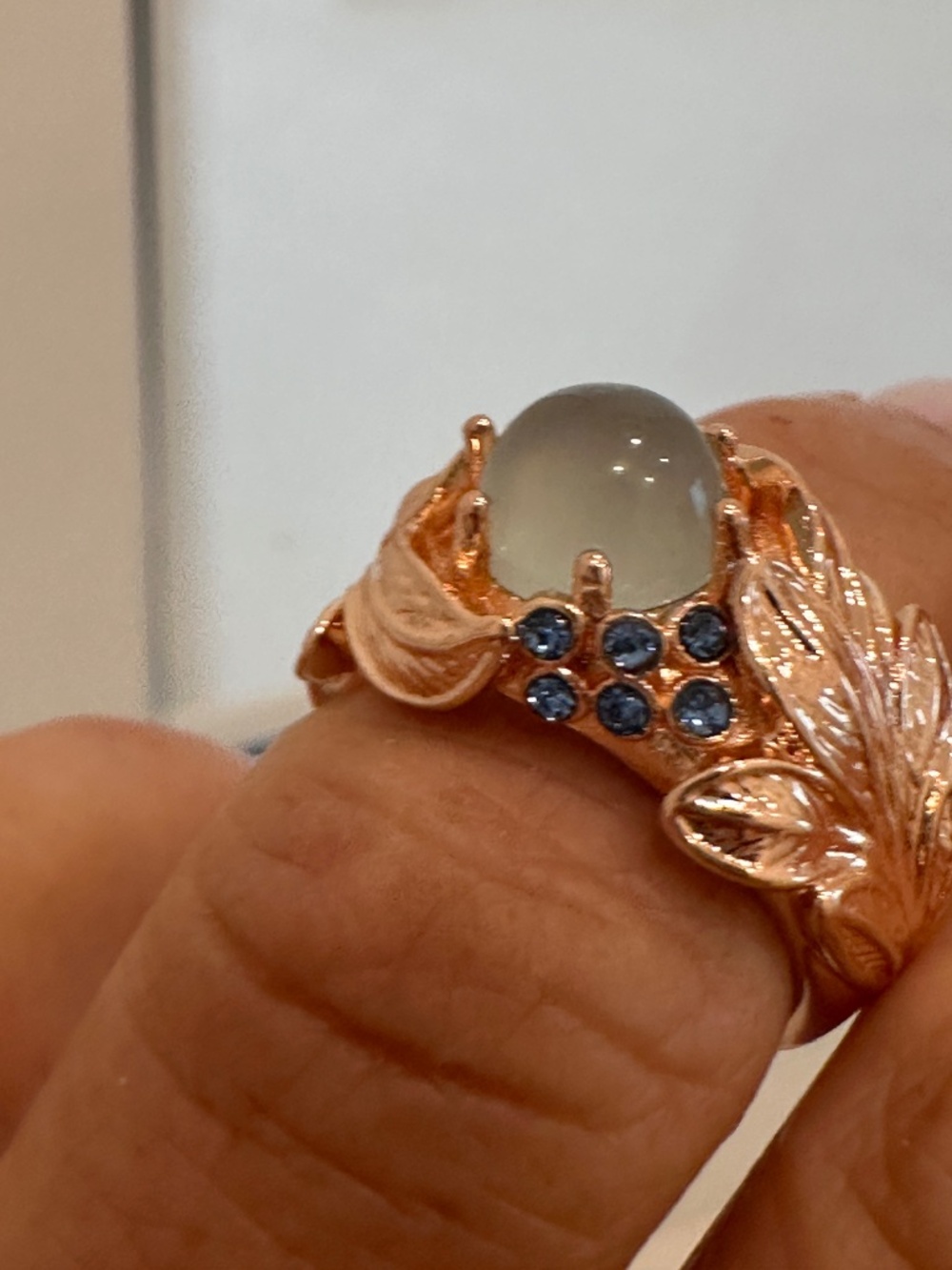 LADIES RING SIZE 6 IN ROSE GOLD
